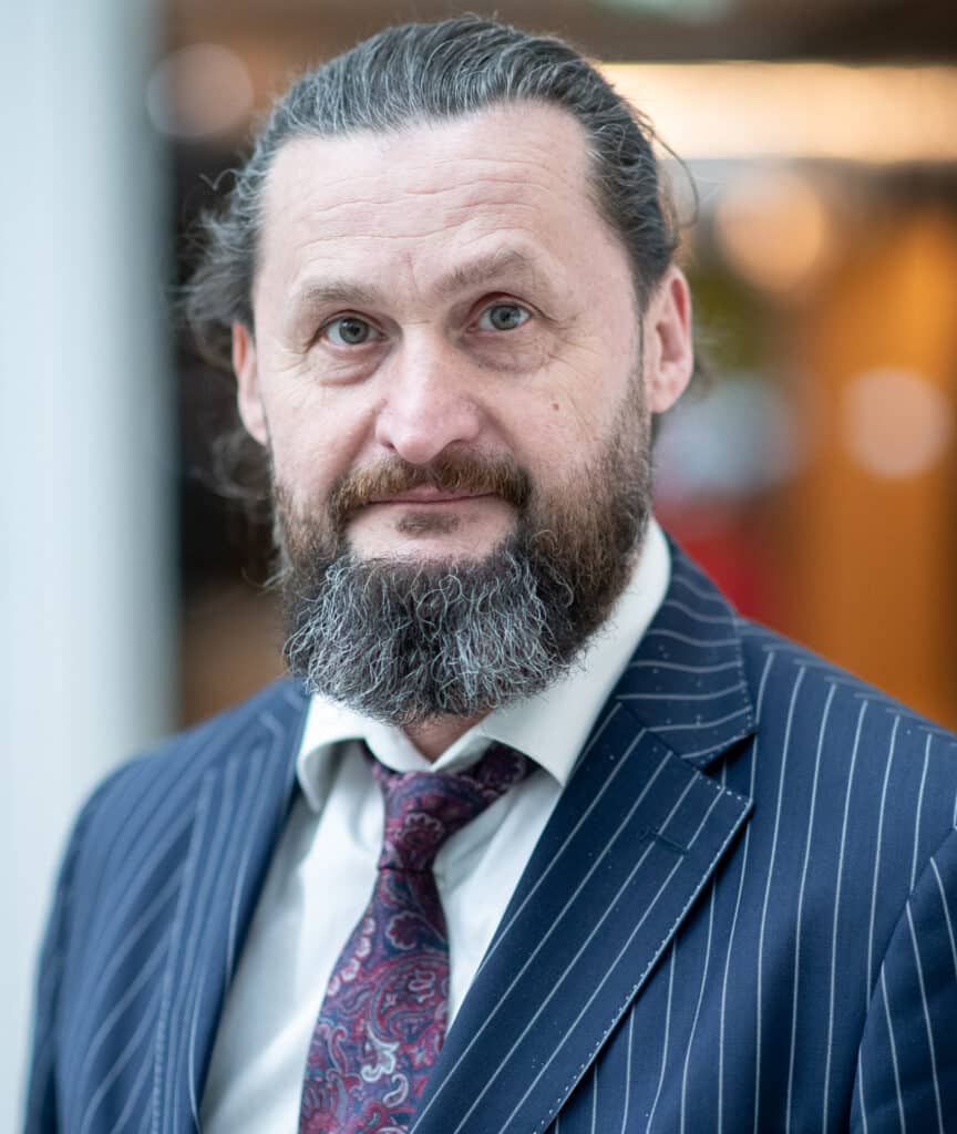 Dr. Grzegorz Ocieczek