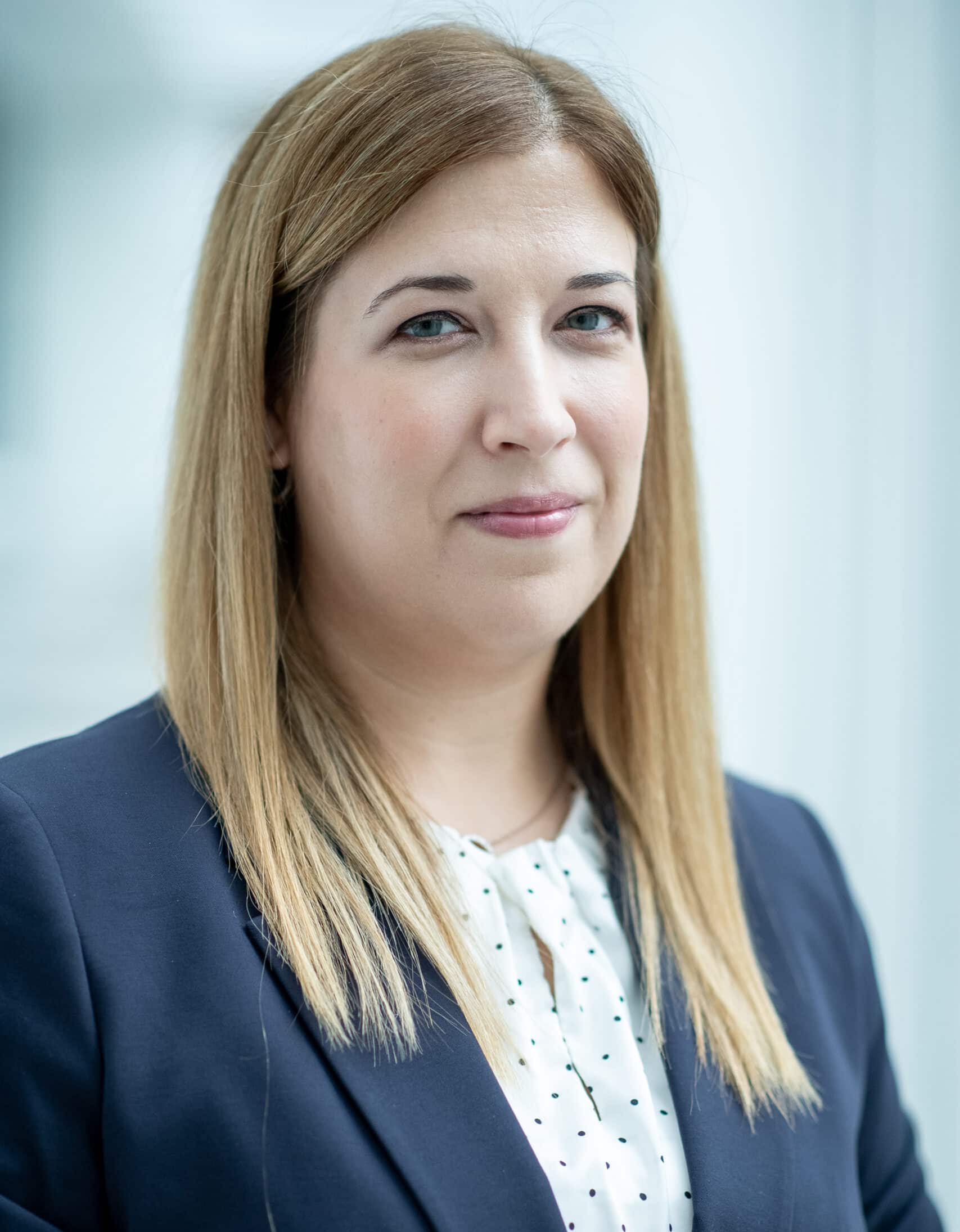 Dr. Nóra Béres