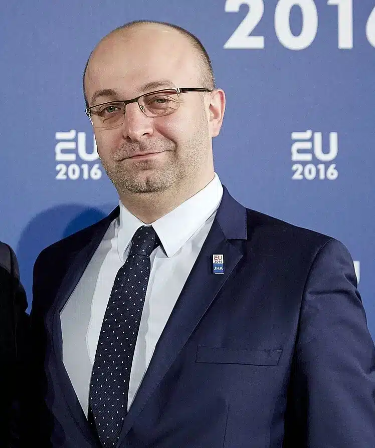 Dr. Łukasz Piebiak