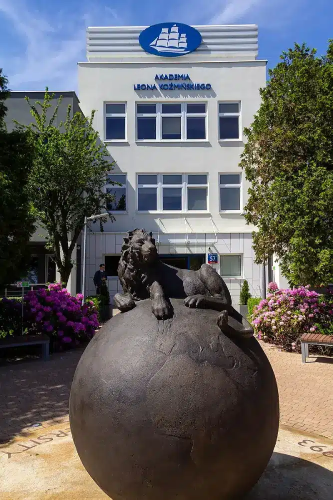 Leon Kozminski University