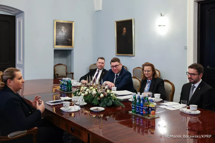 Cooperation between the Central European Academy and Nicolaus Copernicus University