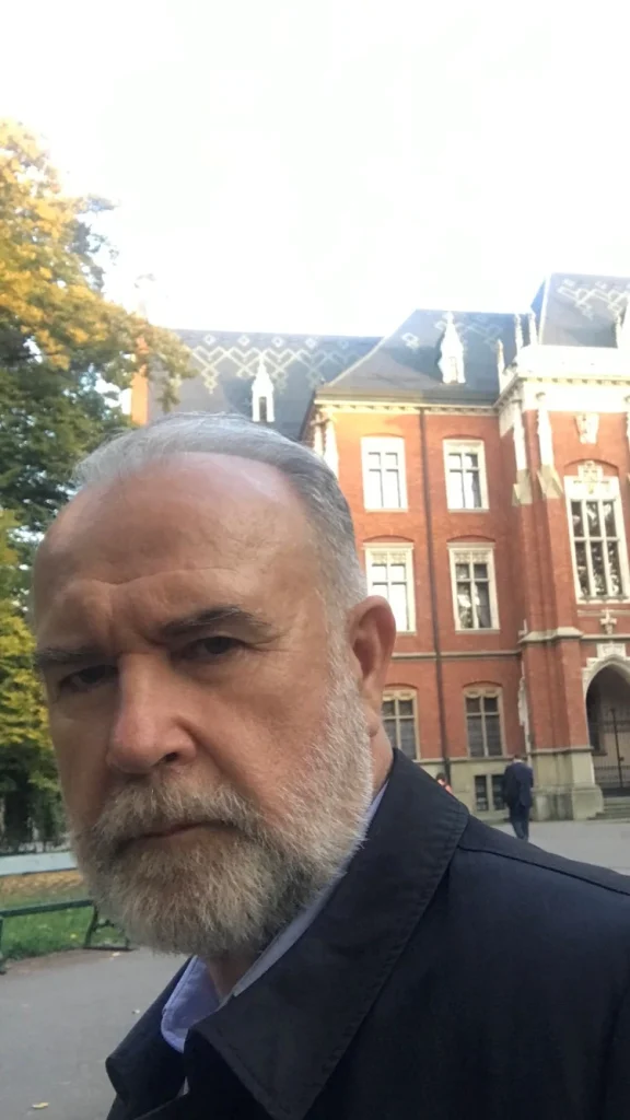 Dr. Andrzej Skowron
