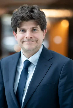Dr. Sándor Lénárd