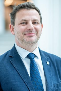 Dr. Michal Radvan